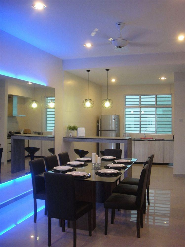Shamrock Beach Villas Batu Ferringhi Penang Exterior foto