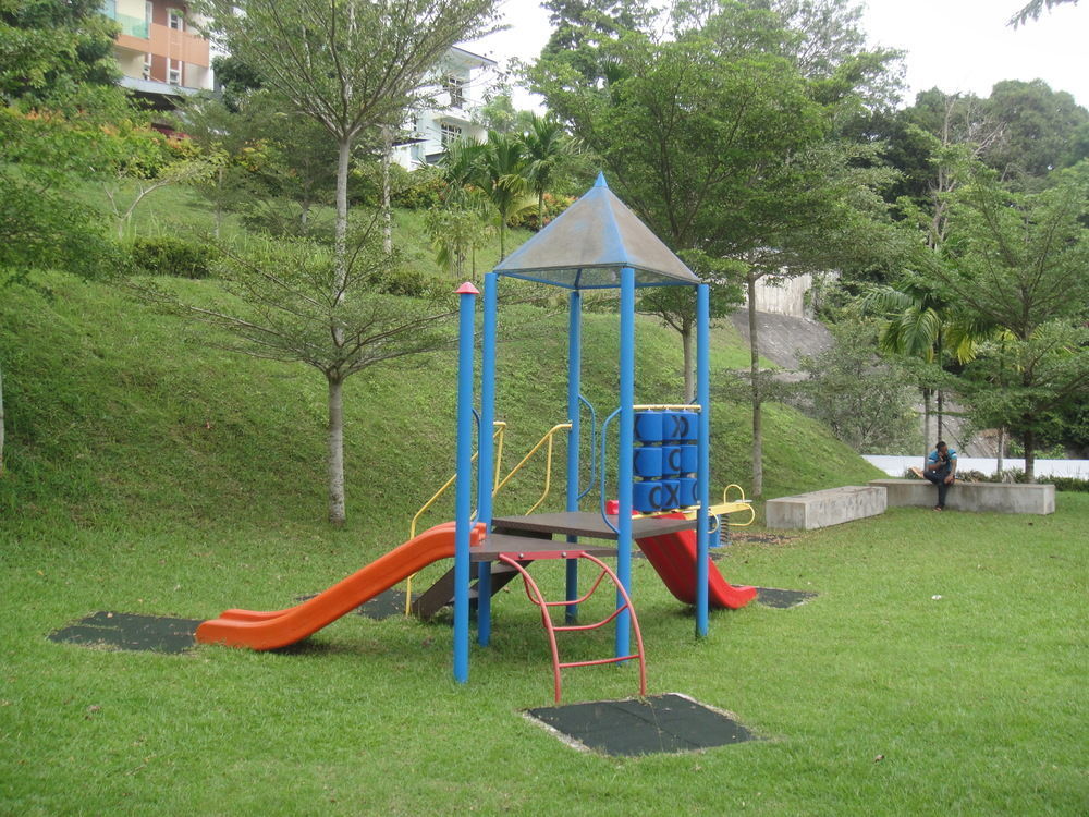 Shamrock Beach Villas Batu Ferringhi Penang Exterior foto